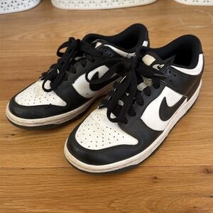 NIKE BOY 3.5